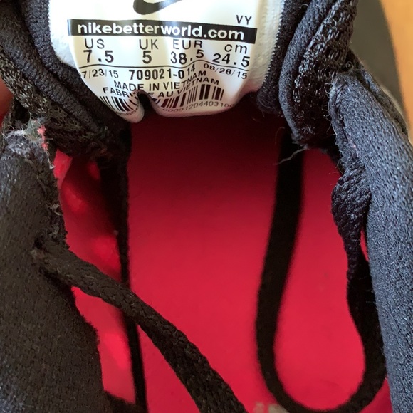 Women's Nike Sneakers Size 7.5 - Picture 6 of 6